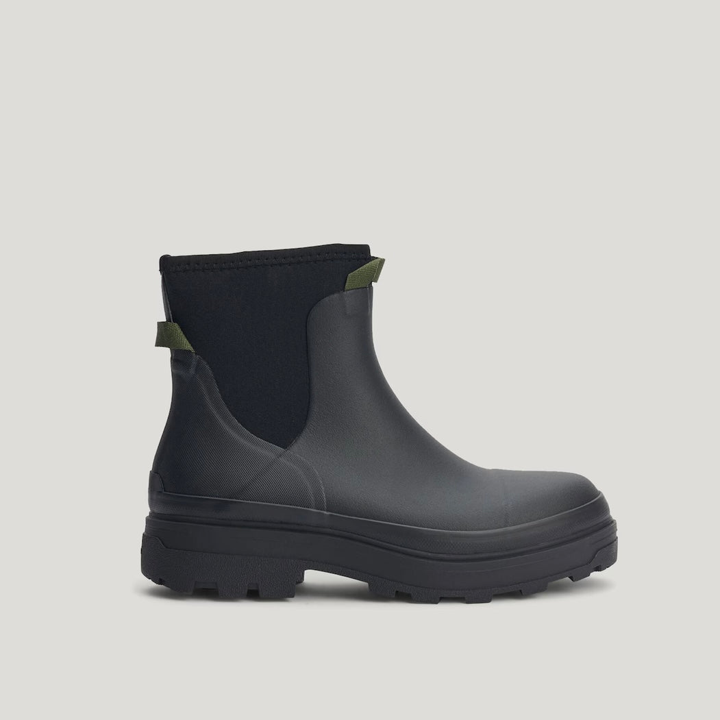 Blasia Black
