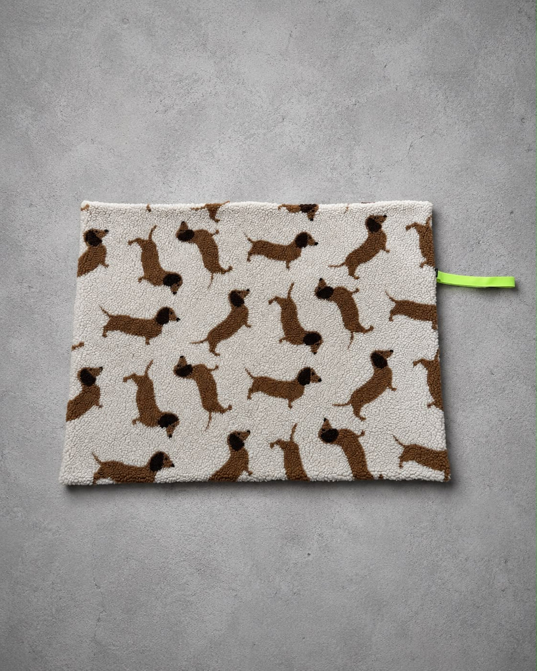 OUTDOOR HUNDEDECKE HOT DOG - inkl. PERSONALISIERUNG!