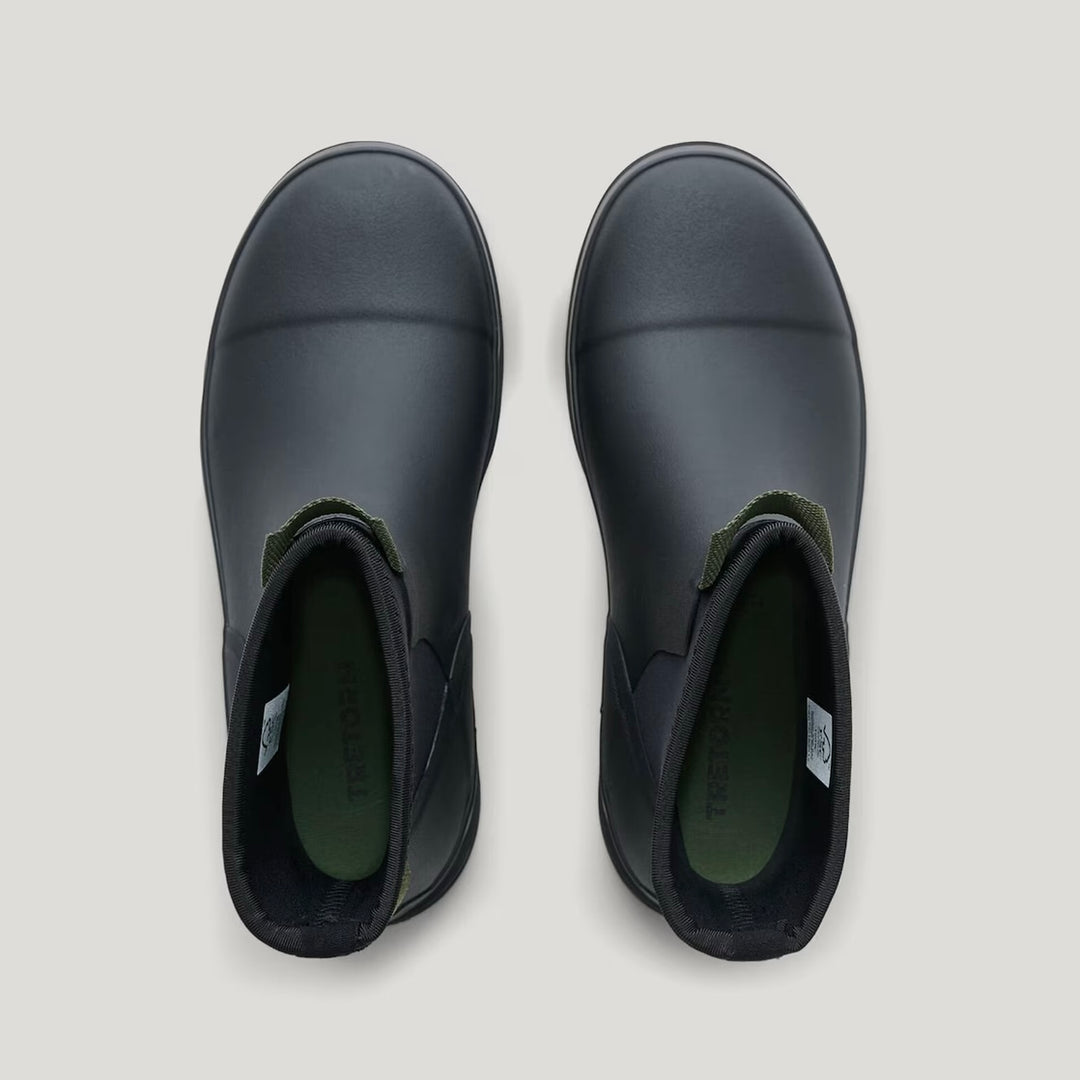 Blasia Black