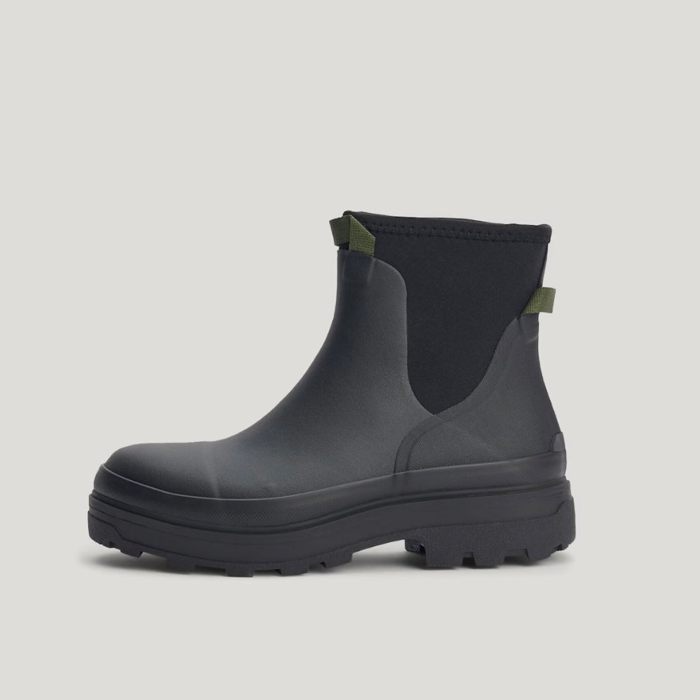 Blasia Black