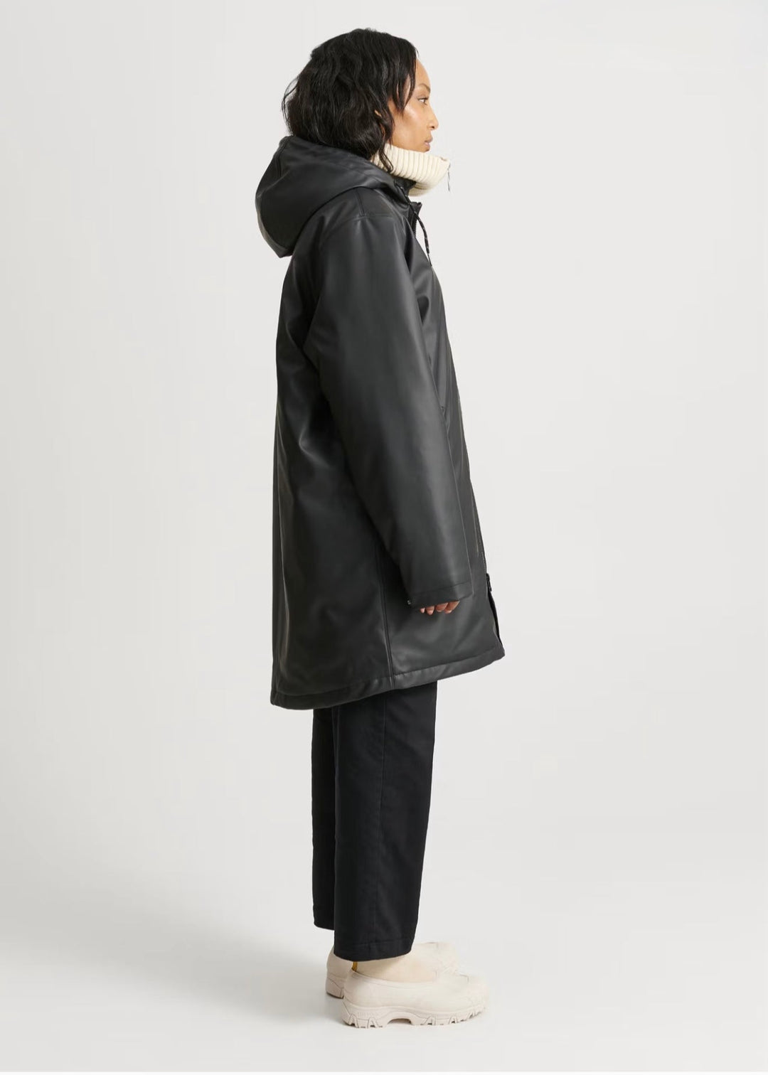 REGENJACKE SCHWARZ GEPOLSTERT/WÄRMEND