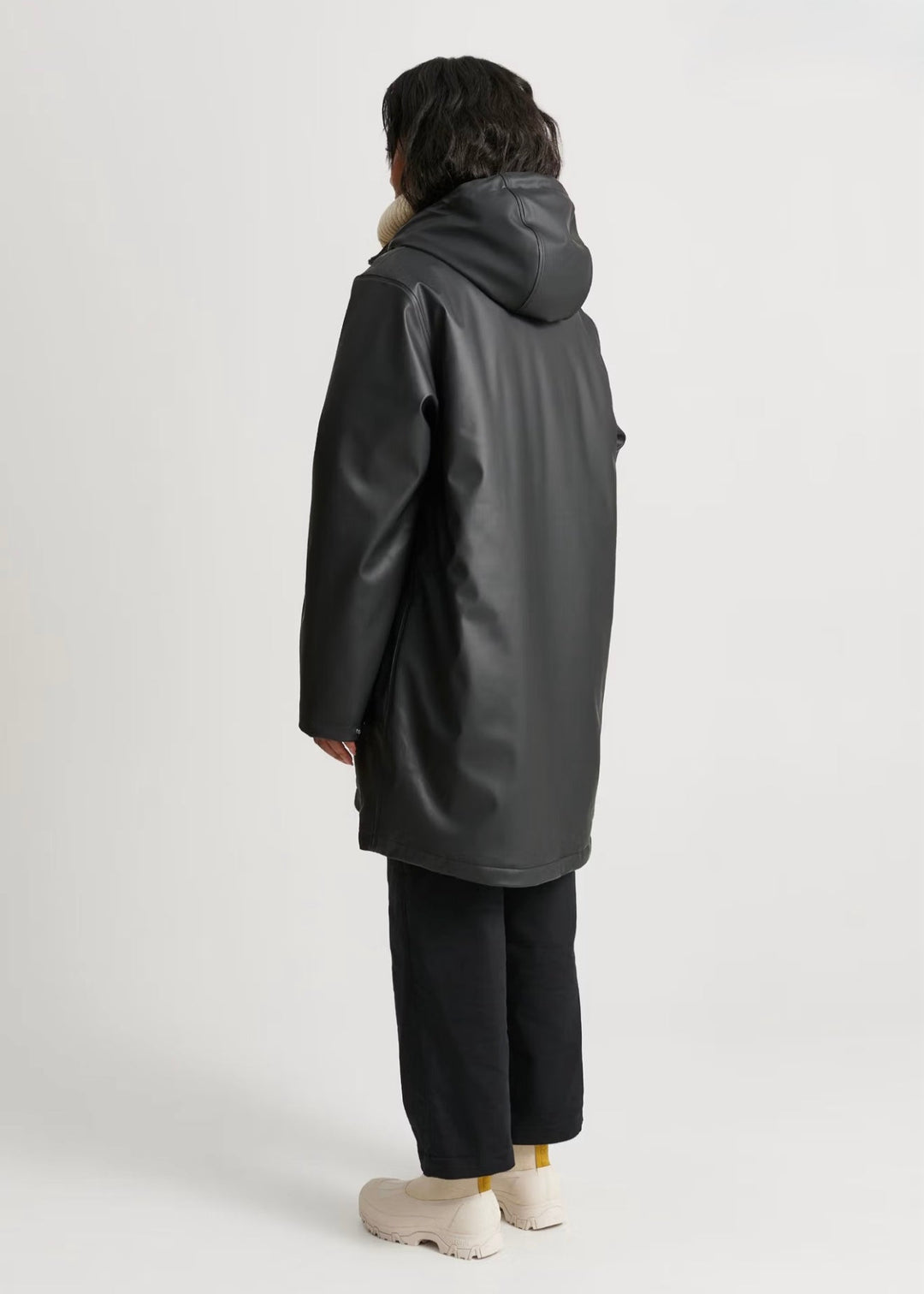 REGENJACKE SCHWARZ GEPOLSTERT/WÄRMEND